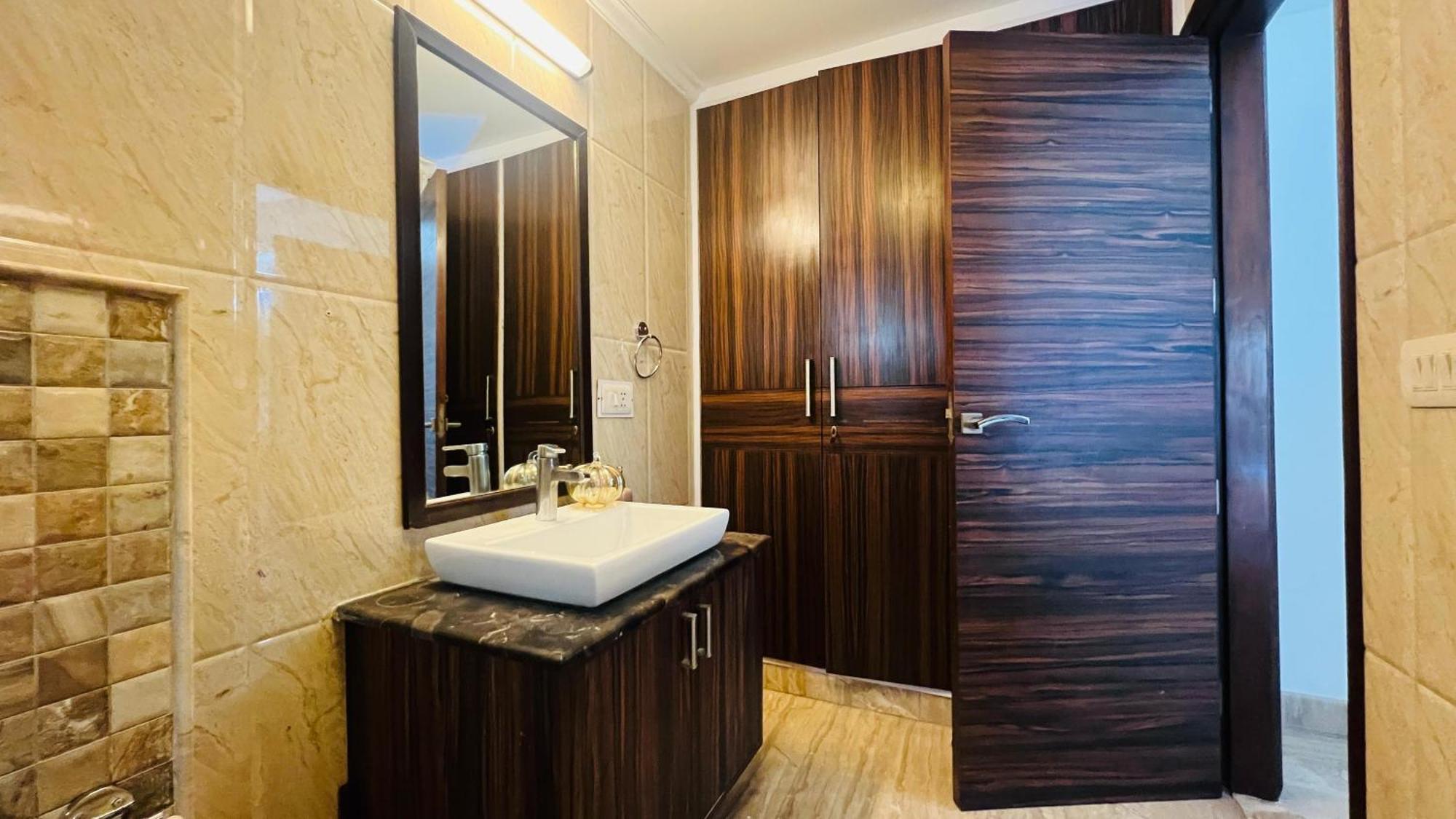 Olive Serviced Apartments - New Friends Colony New Delhi Exterior photo