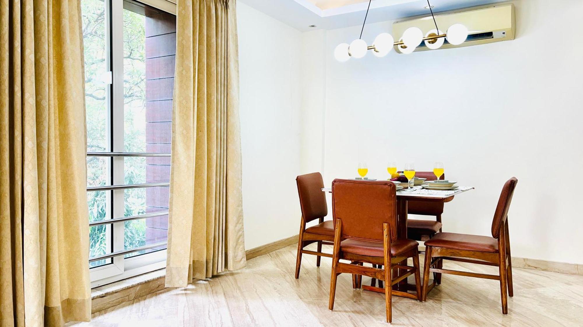 Olive Serviced Apartments - New Friends Colony New Delhi Room photo